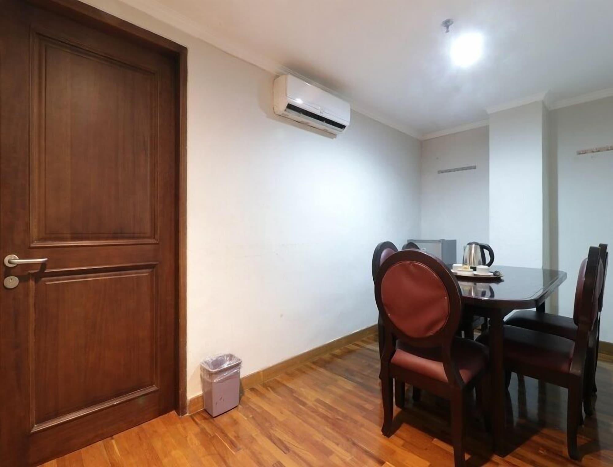P Hotel Jakarta Eksteriør bilde