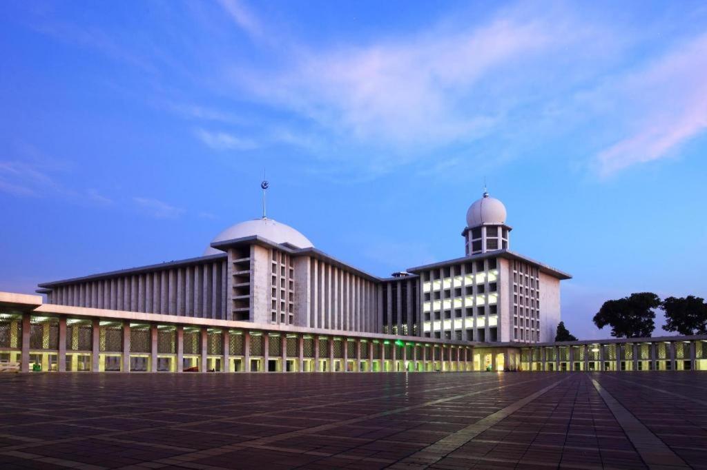 P Hotel Jakarta Eksteriør bilde