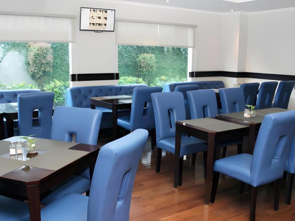 P Hotel Jakarta Eksteriør bilde