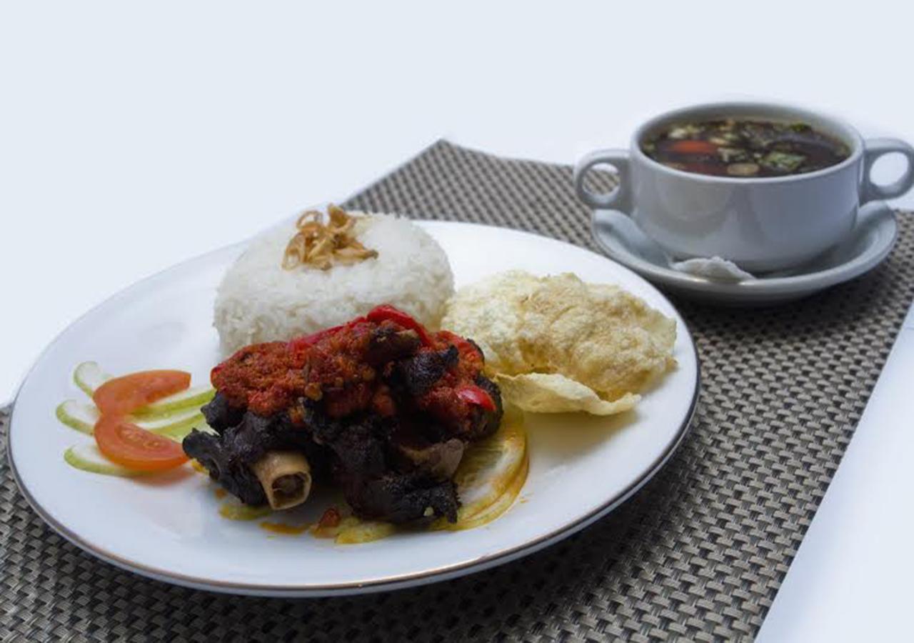 P Hotel Jakarta Eksteriør bilde